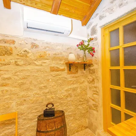 House Vinko Casa de Férias