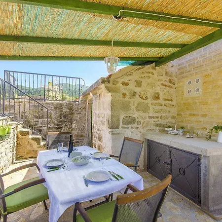 Casa de Férias House Vinko Račišće